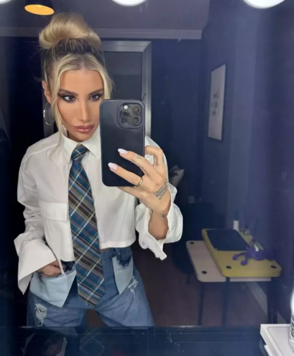 İrem Derici’nin sahnedeki itirafı şaşırttı!